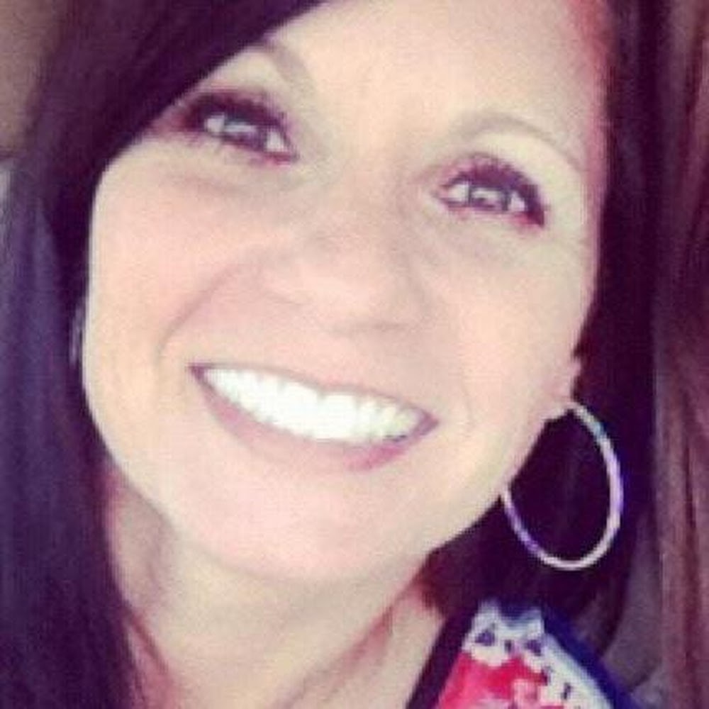 Meet your Posher, Avery